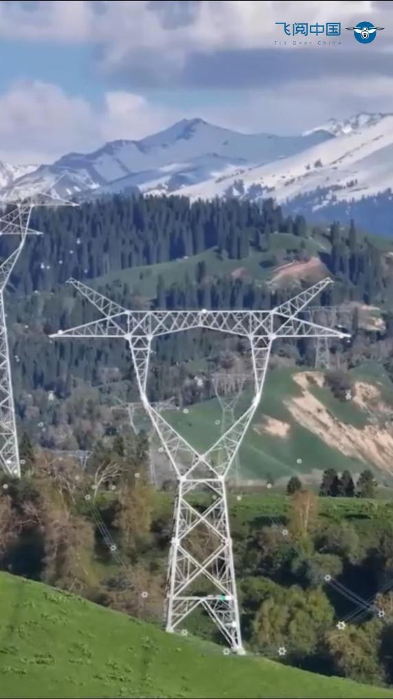 60"FlyOverChina | A power transmission system crossing the Tianshan Mountains in Xinjiang