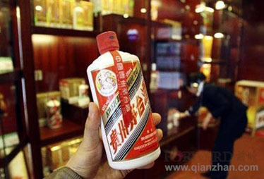 茅臺(tái)多元化路線引質(zhì)疑 稱將實(shí)現(xiàn)千億銷售目標(biāo)