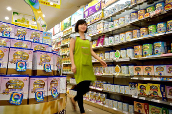 蒙牛
購(gòu)雅士利躋身國(guó)產(chǎn)奶粉四大金剛 揭開(kāi)行業(yè)并購(gòu)序幕