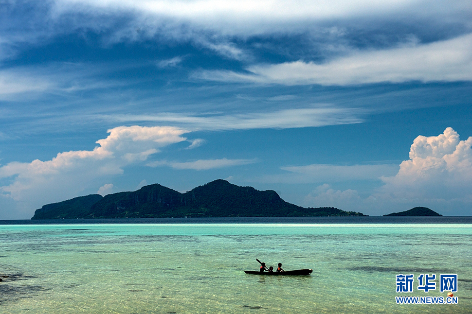 《那藍(lán)天，那碧海，那伊甸園般的神秘之地》