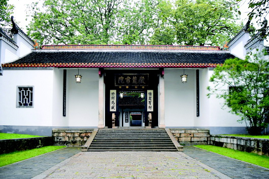 千年岳麓，弦歌不絕