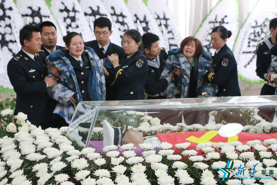 &uarr;資料圖片：張超烈士遺體告別儀式現(xiàn)場。