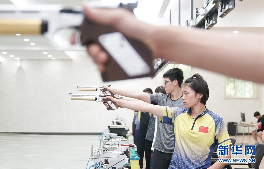 （軍運會&middot;圖文互動）（1）斗志昂揚(yáng)創(chuàng)佳績 壯懷激烈展雄風(fēng)&mdash;&mdash;八一空軍五項隊成長記（配本社同題文字稿）