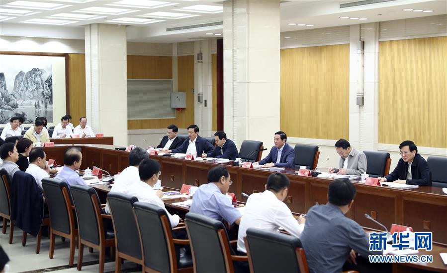 9月21日，中宣部在北京召開中央媒體駐外機(jī)構(gòu)外宣工作座談會(huì)。中共中央政治局委員、中央書記處書記、中宣部部長劉奇葆出席座談會(huì)并講話。新華社記者 謝環(huán)馳 攝 