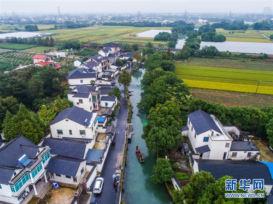 (新華全媒頭條·圖文互動)(4)歷史性飛躍的偉大實踐——中國共產(chǎn)黨引領中國特色社會主義開辟發(fā)展新境界述評