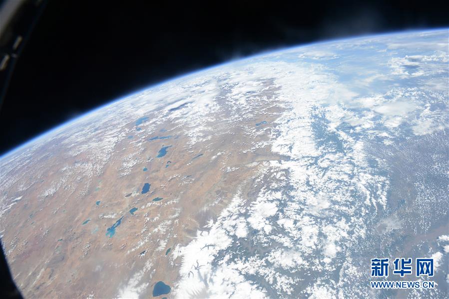 (圖文互動(dòng))(3)為國(guó)出征叩蒼穹——記英雄的中國(guó)航天員群體