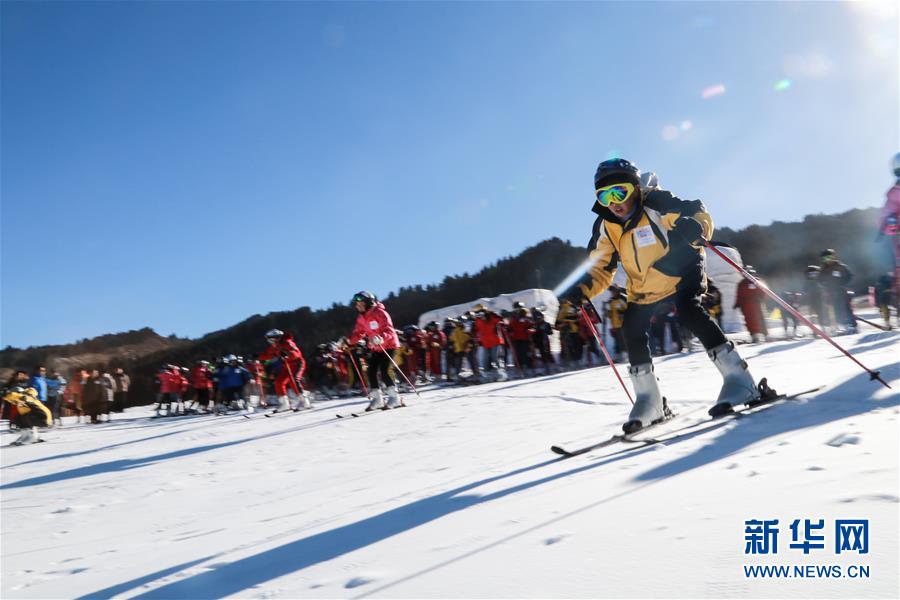 (新華全媒頭條·圖文互動)(6)同筑冰雪強(qiáng)國夢——寫在中國冬奧健兒出征前夕
