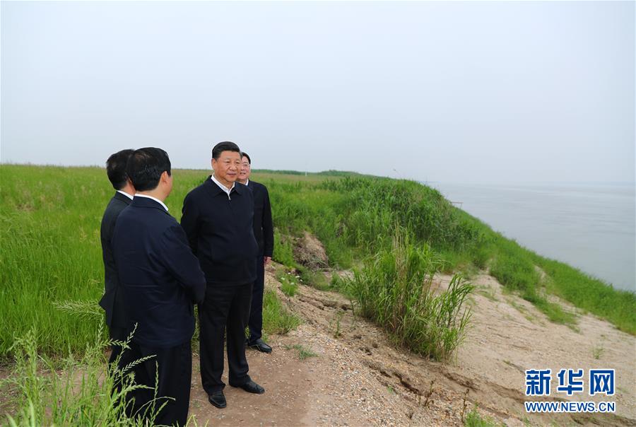 (時(shí)政)(16)習(xí)近平主持召開深入推動(dòng)長江經(jīng)濟(jì)帶發(fā)展座談會(huì)并發(fā)表重要講話