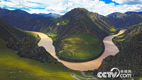 萬(wàn)里長(zhǎng)江第一灣就在這支管護(hù)隊(duì)的巡護(hù)區(qū)內(nèi)。