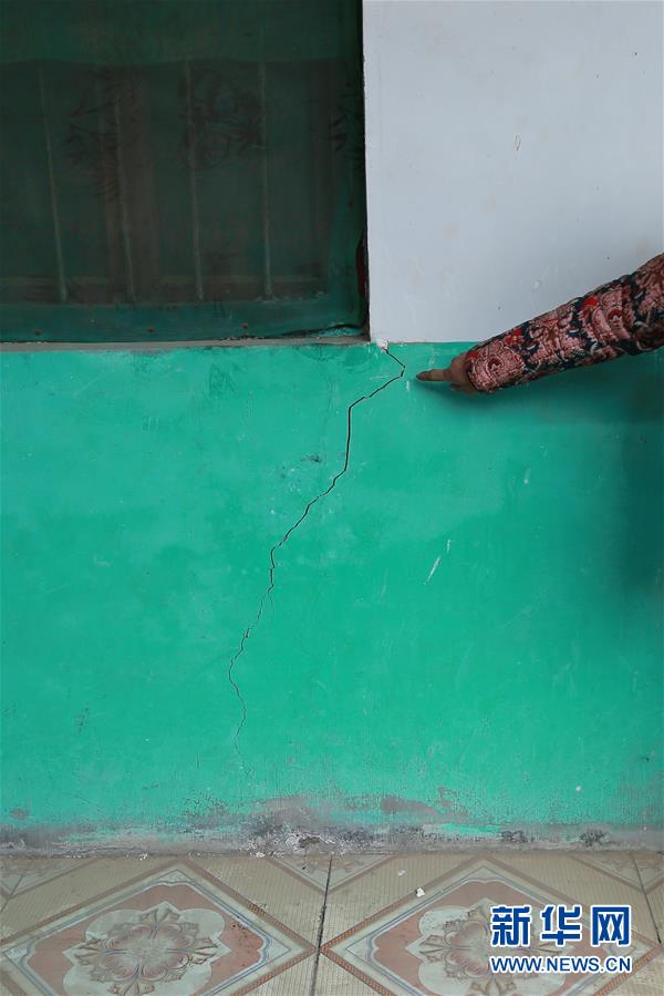 （新華視點&middot;圖文互動）（4）挖掘作業(yè)距漢墓中心僅20米，村民住房出現裂縫&hellip;&hellip;&ldquo;造地&rdquo;如何變挖山？