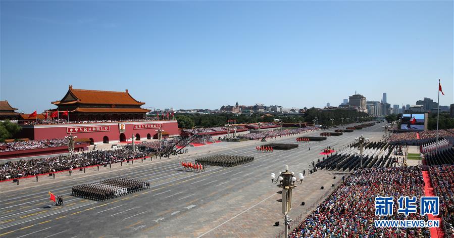 （新華全媒頭條&middot;強(qiáng)軍思想引領(lǐng)新征程&middot;圖文互動）（1）那一刻，我們光榮接受檢閱