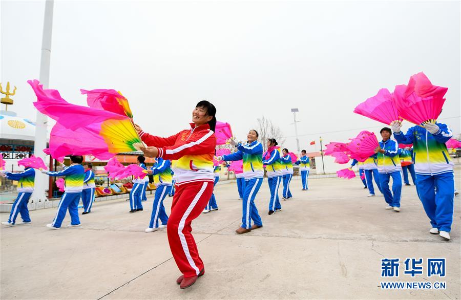 （壯麗70年&middot;奮斗新時(shí)代&middot;圖文互動(dòng)）（6）情同一家，守望相助，共奔小康&mdash;&mdash;內(nèi)蒙古興安盟巴彥敖包嘎查民族團(tuán)結(jié)見聞