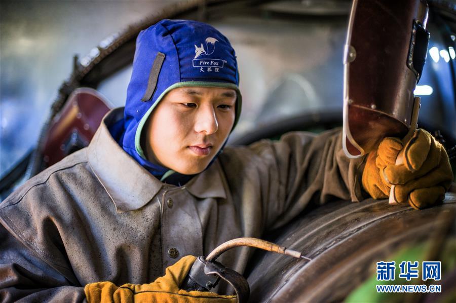 （新華全媒頭條&middot;愛國情 奮斗者&middot;圖文互動）（3）以青春之我，創(chuàng)青春中國&mdash;&mdash;寫在五四運(yùn)動100周年之際