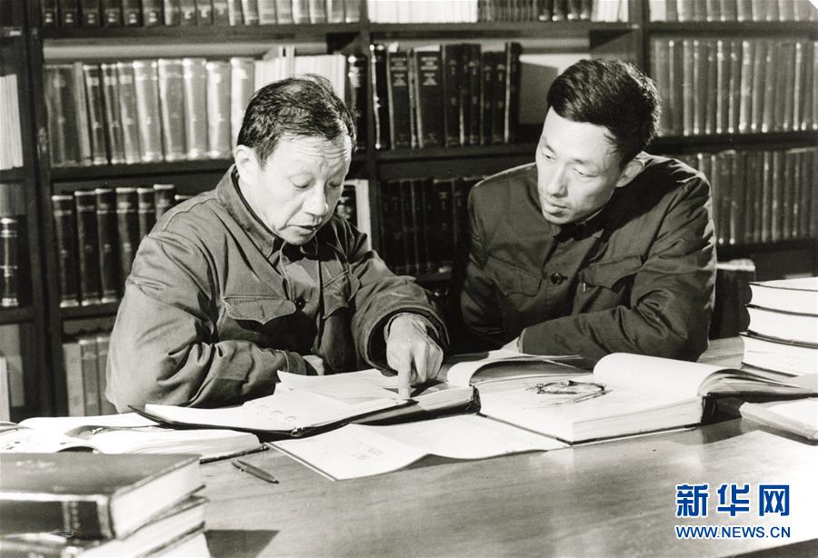 (新華全媒頭條·圖文互動(dòng))(2)追光者——“長光人”的報(bào)國故事