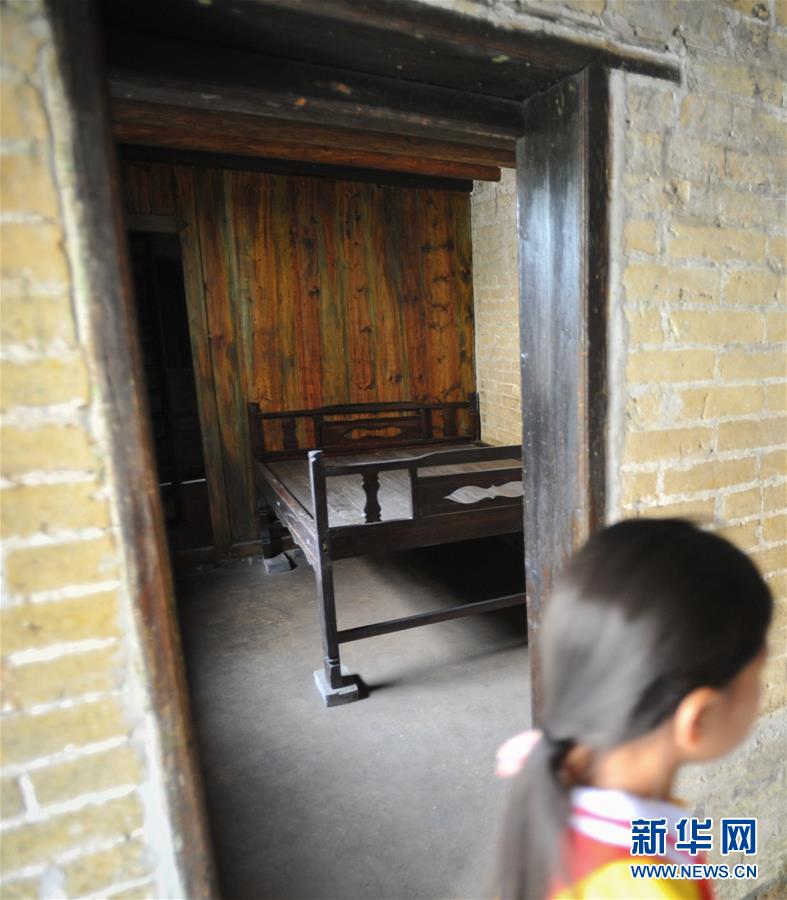 (壯麗70年·奮斗新時(shí)代——記者再走長征路·圖文互動(dòng))(3)不朽的紅色雄鷹——人民軍隊(duì)航空先驅(qū)馮達(dá)飛的故事