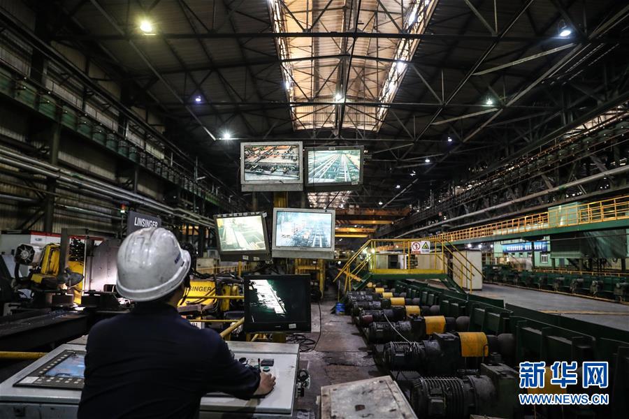 (新華全媒頭條·圖文互動(dòng))(5)一曲壯麗的鋼鐵史詩——鞍鋼與共和國風(fēng)雨同行70載實(shí)錄