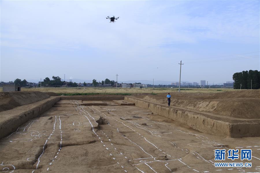 (新華調(diào)查·新中國考古重大發(fā)現(xiàn)·圖文互動)(1)二里頭遺址:打開神秘夏朝的文化密碼