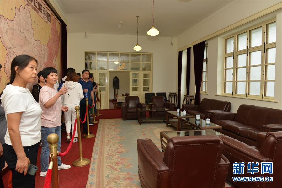 （新華全媒頭條&middot;圖文互動(dòng)）（7）人間正道是滄桑&mdash;&mdash;獻(xiàn)給中華人民共和國70周年華誕