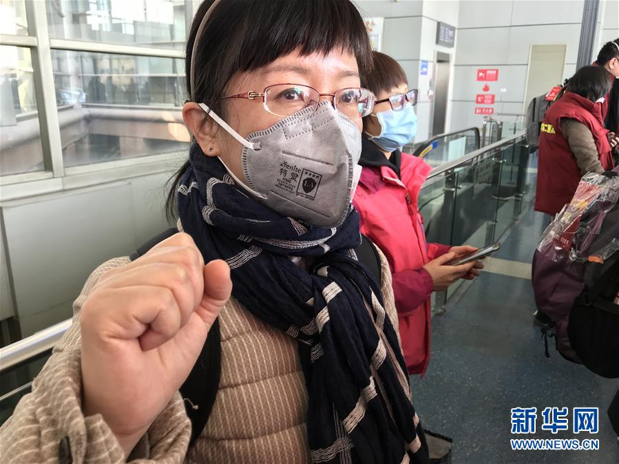 （熱點鮮報&middot;圖文互動）（2）三代人的約定：父母送我援湖北，我給孩子樹榜樣