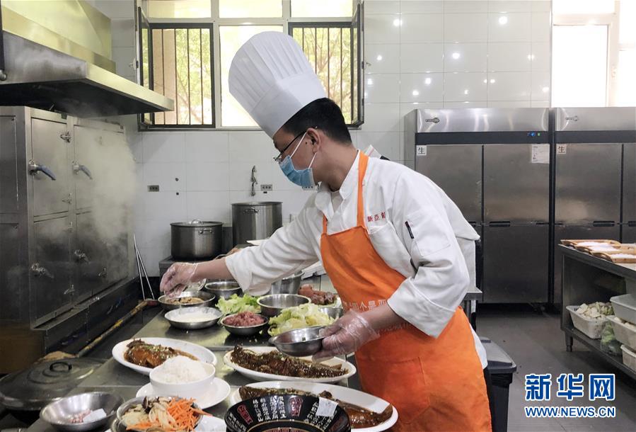 (聚焦復(fù)工復(fù)產(chǎn)·圖文互動)(3)春暖花開迎客來——天津餐飲業(yè)回暖一線直擊