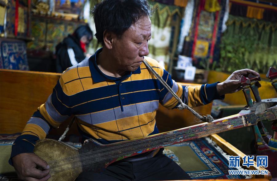 （圖文互動(dòng)）（3）老農(nóng)多吉和他的珠峰&ldquo;牛頭旅館&rdquo;