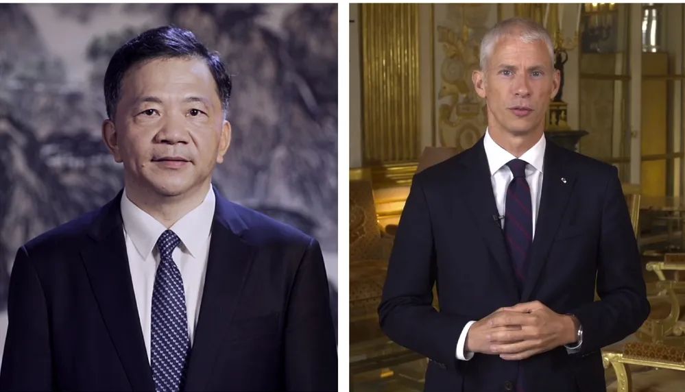 中宣部副部長(zhǎng)，中央廣播電視總臺(tái)臺(tái)長(zhǎng)、  總編輯慎海雄與法國(guó)文化部部長(zhǎng)弗蘭克&middot;里斯特  共同宣布項(xiàng)目啟動(dòng)