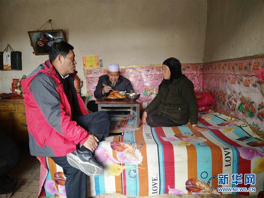 (新華全媒頭條·圖文互動)(5)初心赴使命 熱血寫春秋——記脫貧攻堅中的共產(chǎn)黨員