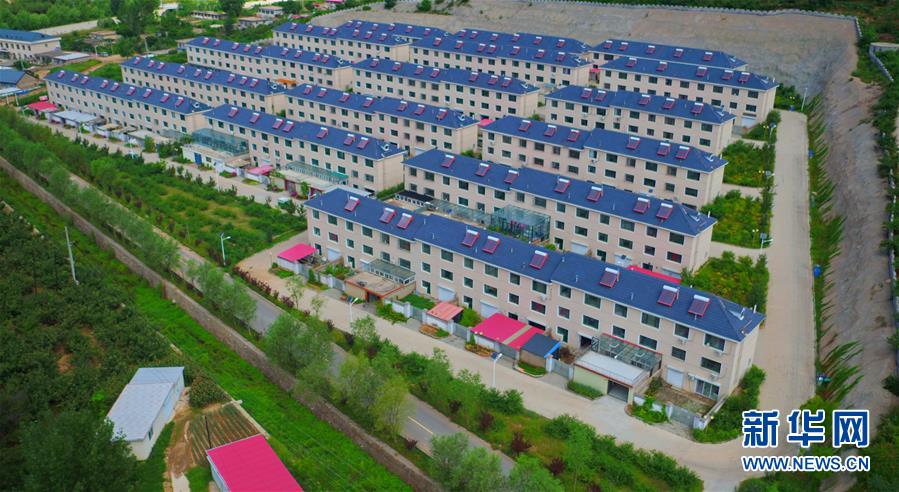 （新華全媒頭條&middot;走向我們的小康生活&middot;圖文互動(dòng)）（12）長(zhǎng)城腳下，小康村串成&ldquo;珍珠鏈&rdquo;