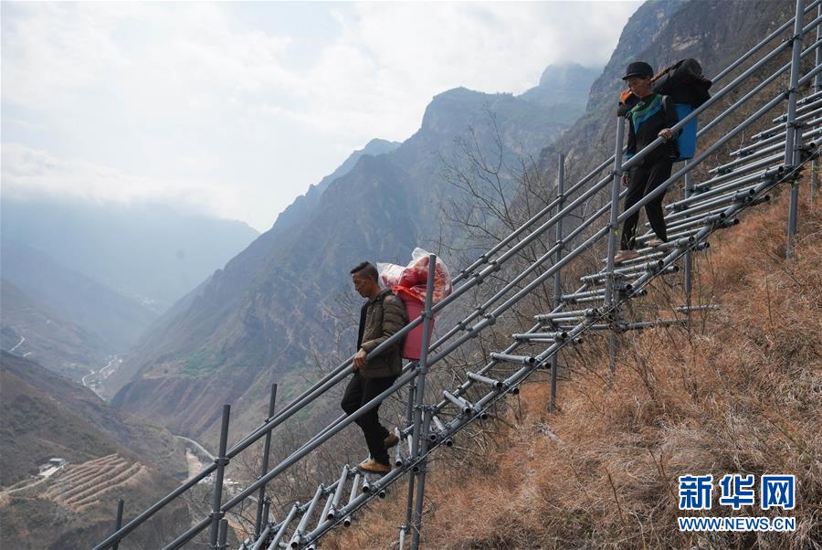 （新華全媒頭條&middot;決戰(zhàn)決勝脫貧攻堅&middot;督戰(zhàn)未摘帽貧困縣&middot;圖文互動）（2）不獲全勝，決不收兵&mdash;&mdash;全國52個掛牌督戰(zhàn)貧困縣脫貧攻堅紀(jì)實