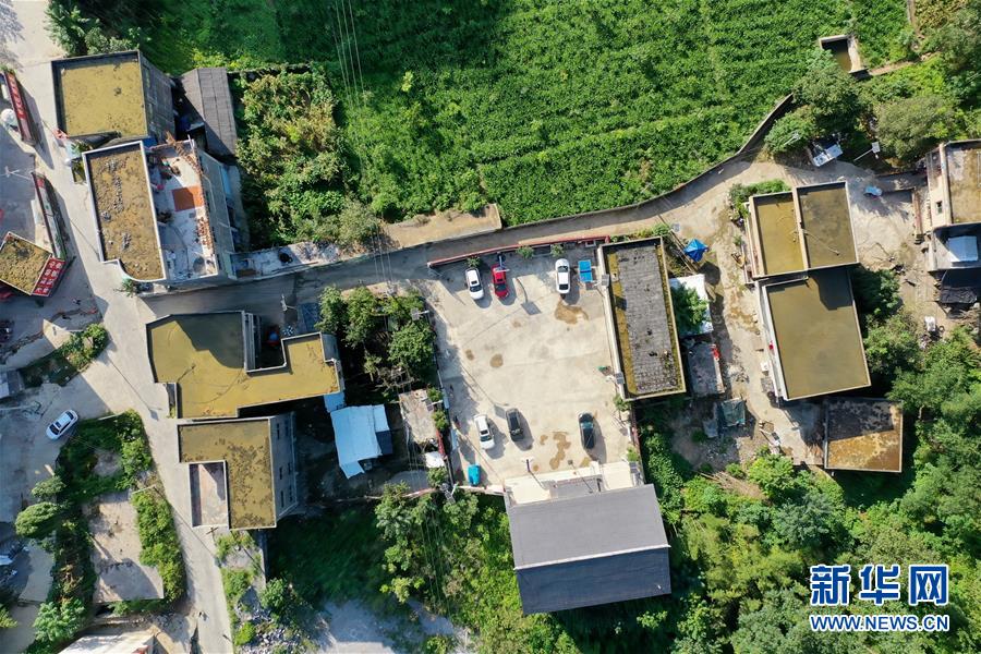 (新華全媒頭條·走向我們的小康生活·決戰(zhàn)決勝脫貧攻堅(jiān)·圖文互動)(6)千年之渴今朝解——貴州貧困群眾實(shí)現(xiàn)“吃水不愁”