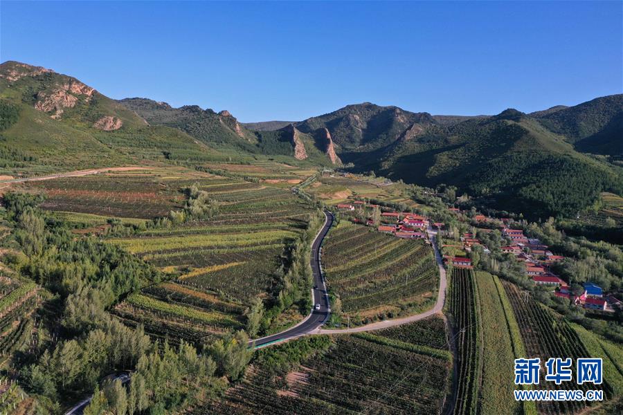 (集中連片特困地區(qū)貧困村調研行·圖文互動)(5)又整新鞍馬蹄輕——內(nèi)蒙古喀喇沁旗馬鞍山村脫貧調查