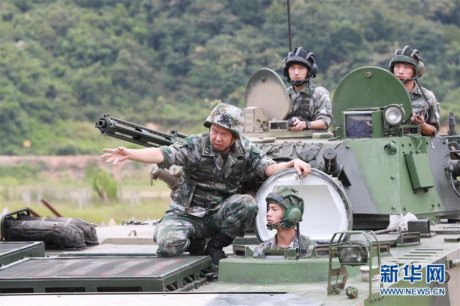 （圖文互動(dòng)）（1）新時(shí)代的&ldquo;勝戰(zhàn)先鋒&rdquo;&mdash;&mdash;第72集團(tuán)軍某旅兩棲裝甲技師譚斌生死沖鋒盡顯勝戰(zhàn)本色