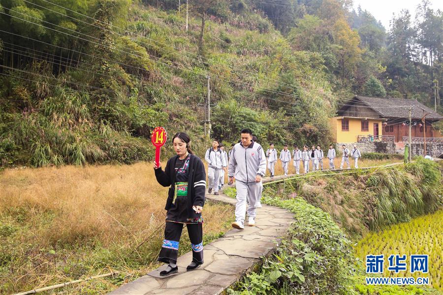 （在習近平新時代中國特色社會主義思想指引下&mdash;&mdash;新時代新作為新篇章&middot;習近平總書記關(guān)切事&middot;圖文互動）（3）精準扶貧7年，十八洞村&ldquo;長&rdquo;出10余種新職業(yè)