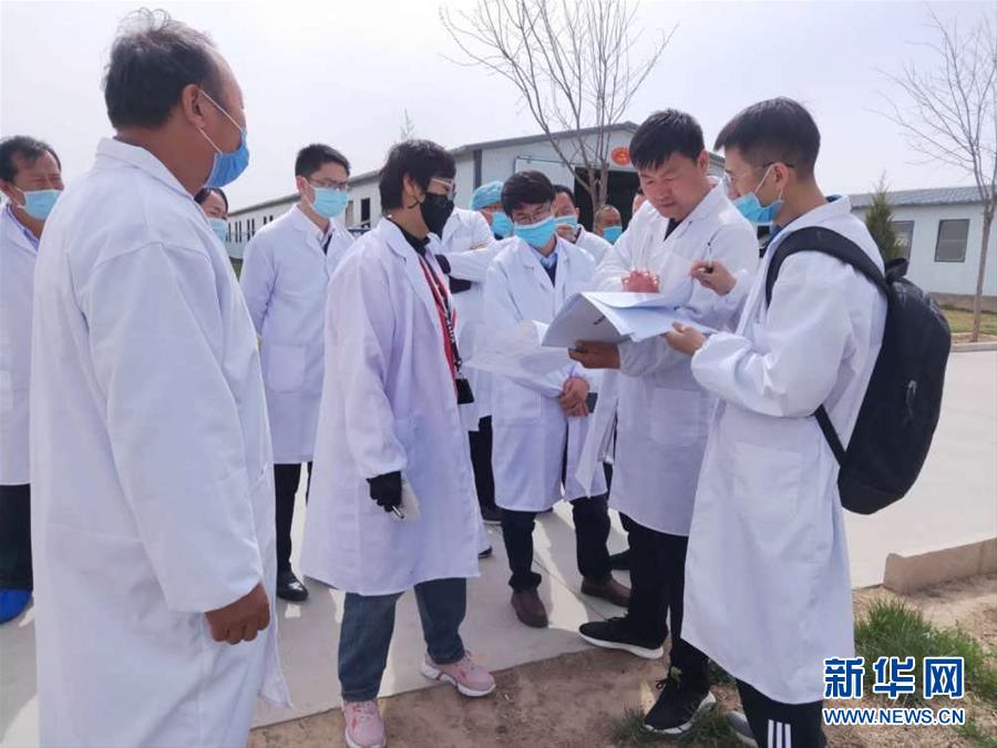 （青春的夢想 青春的奮斗&middot;圖文互動(dòng)）（5）年輕，就要無悔擔(dān)當(dāng)&mdash;&mdash;青春在奉獻(xiàn)中閃光