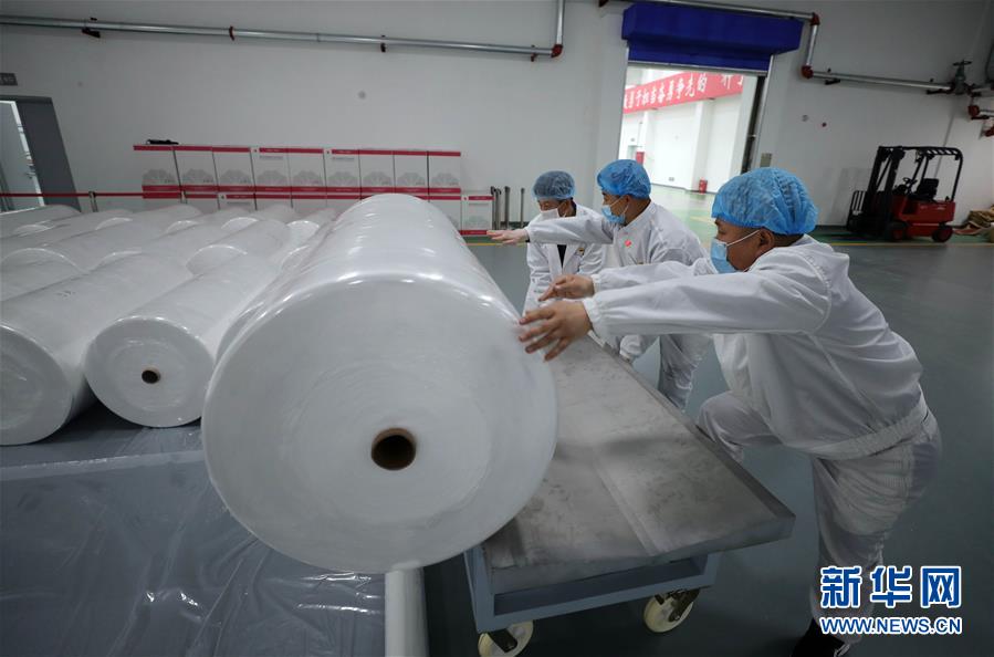 （新華全媒頭條&middot;迎接兩會(huì)特別報(bào)道&middot;圖文互動(dòng)）（7）不同尋常的兩會(huì) 萬(wàn)眾一心的力量&mdash;&mdash;寫(xiě)在2020年全國(guó)兩會(huì)召開(kāi)之際