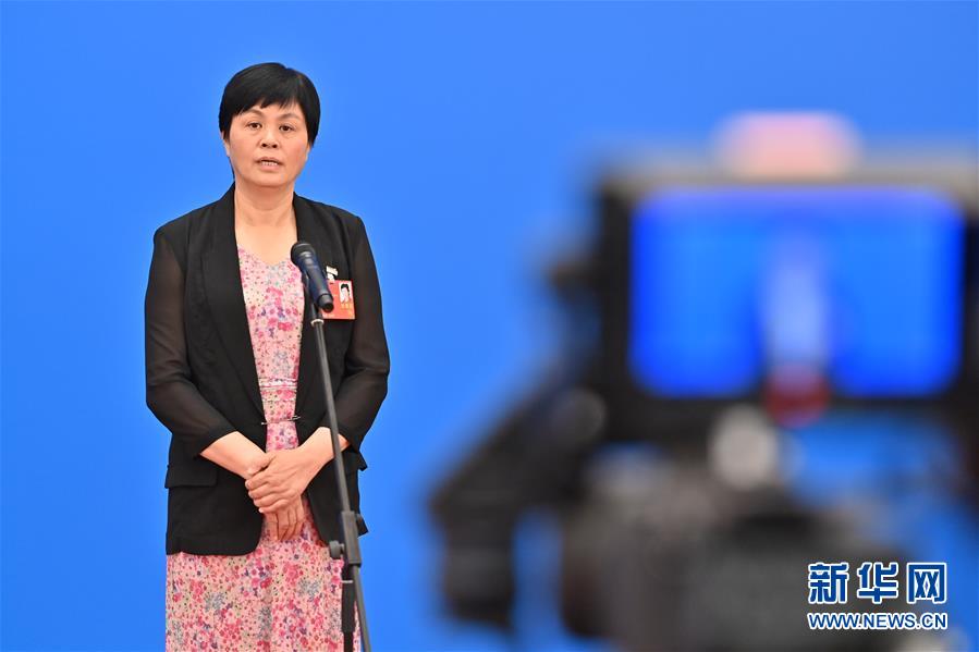 （兩會(huì)&middot;XHDW）（9）接受采訪