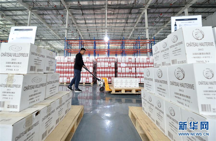 （新華全媒頭條&middot;兩會精神看落實&middot;圖文互動）（3）培育新機(jī) 開辟新局&mdash;&mdash;落實全國兩會精神激發(fā)經(jīng)濟(jì)發(fā)展新動能述評