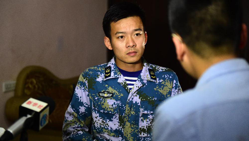 90后潛水員官東：&ldquo;在最危急的那一刻，我只想著趕緊救人&rdquo;