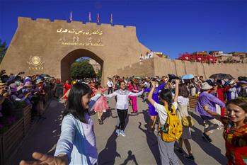 &ldquo;樂(lè)&rdquo;動(dòng)喀什古城