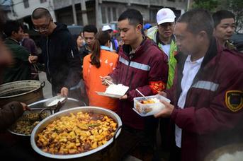 生活，依然在繼續(xù)