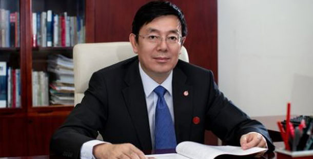 中航飛機(jī)董事長、分黨組書記方玉峰&mdash;&mdash;中航飛機(jī)要想同國際航空產(chǎn)業(yè)強(qiáng)者過招，必須與市場全面接軌，逐步褪去傳統(tǒng)國有企業(yè)的&ldquo;光環(huán)&rdquo;。這就要求我們?nèi)ν七M(jìn)企業(yè)改革，利用上市平臺(tái)，建立先進(jìn)的法人治理結(jié)構(gòu)，建立高效的、敏捷反應(yīng)的價(jià)值創(chuàng)造主體。