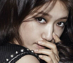 女星波浪卷發(fā)美著呢！