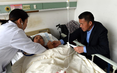 兩會(huì)晨評(píng)：看病難該如何解決？