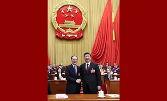 習(xí)近平當(dāng)選國(guó)家主席、中央軍委主席