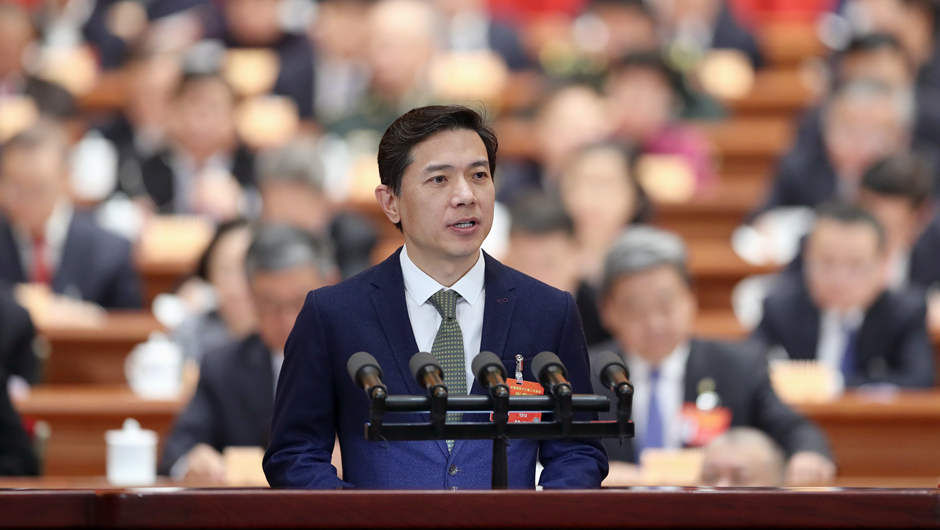 中國民間商會副會長，百度在線網(wǎng)絡(luò)技術(shù)（北京）有限公司董事長兼首席執(zhí)行官 李彥宏