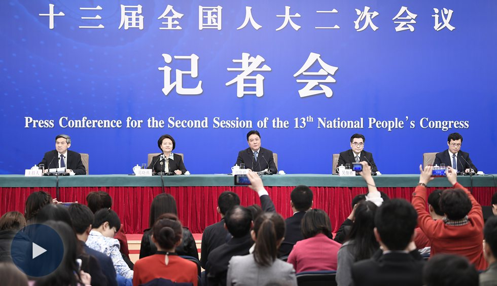 最高法等就&ldquo;攻堅&lsquo;基本解決執(zhí)行難&rsquo;&rdquo;答記者問