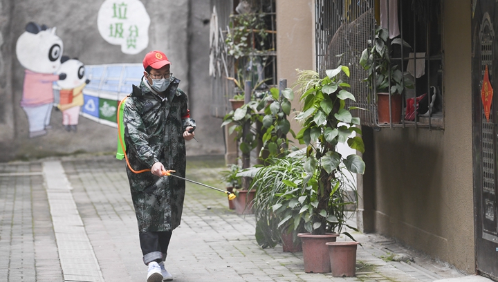 辛識(shí)平：致敬！按下&ldquo;快進(jìn)鍵&rdquo;的平凡英雄