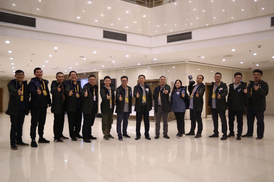 新華網(wǎng)國慶前方報道團隊，出發(fā)啦！