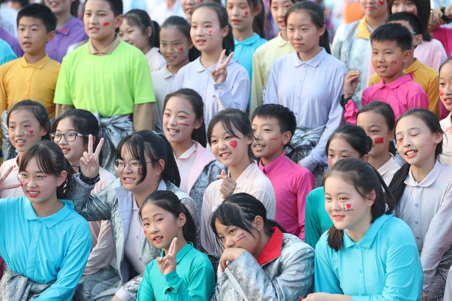 今晚，我們歡聚在天安門廣場