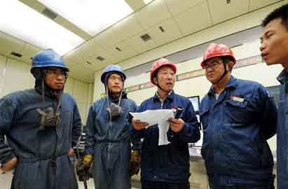 尤天軍：26年執(zhí)著堅守　苦修成&ldquo;工人教授&rdquo;